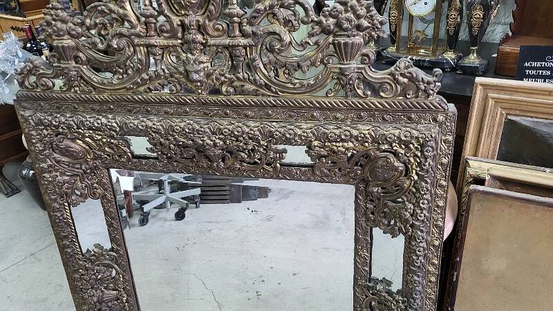 ANCIENT MIRROR WITH PARCLOSES FROM THE NAPOLEON III ERA