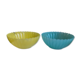 Duo of serrated bowls in colored glass 70s