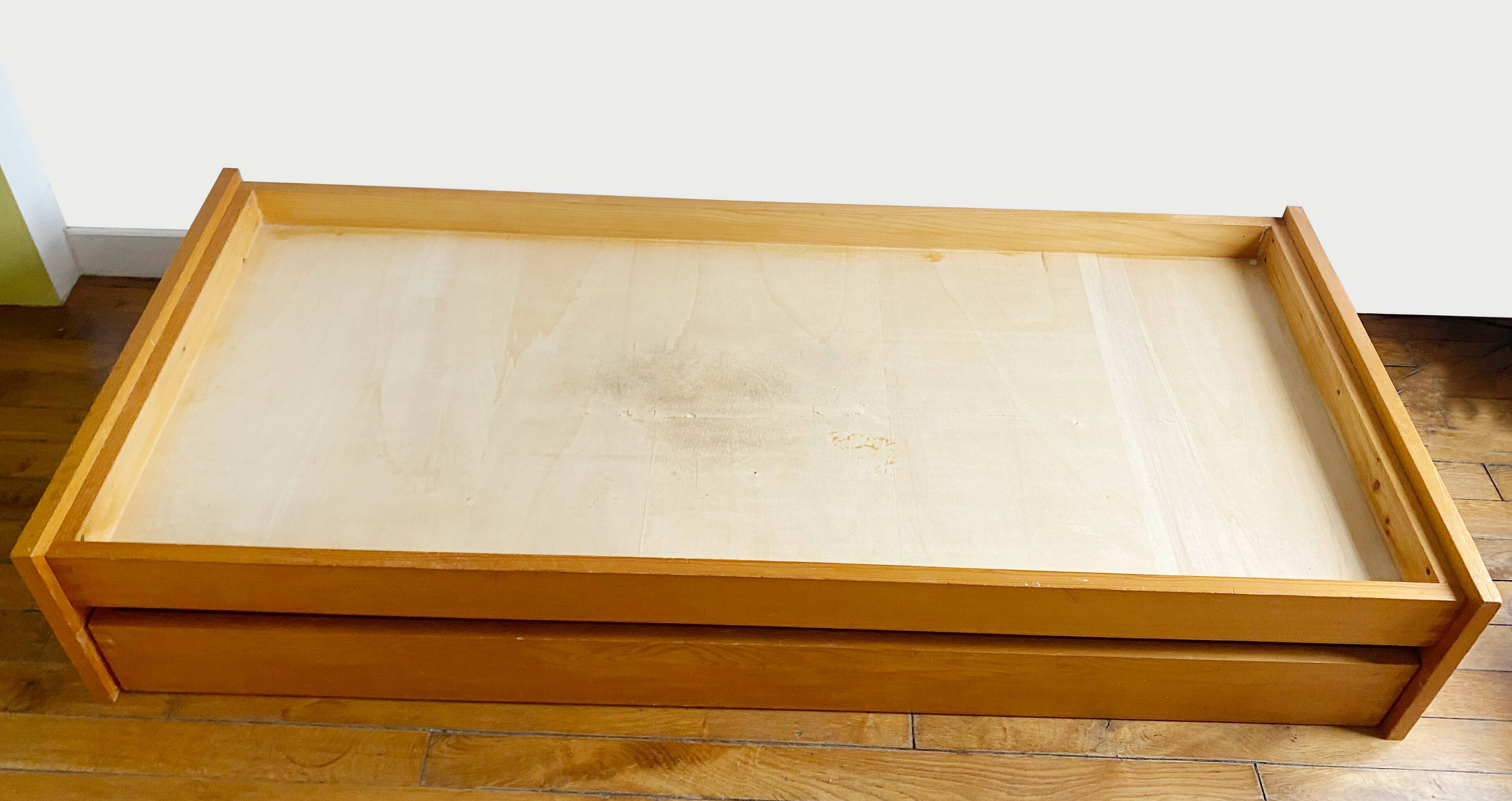 Trundle bed, Charlotte Perriand selection, Les Arcs 1600