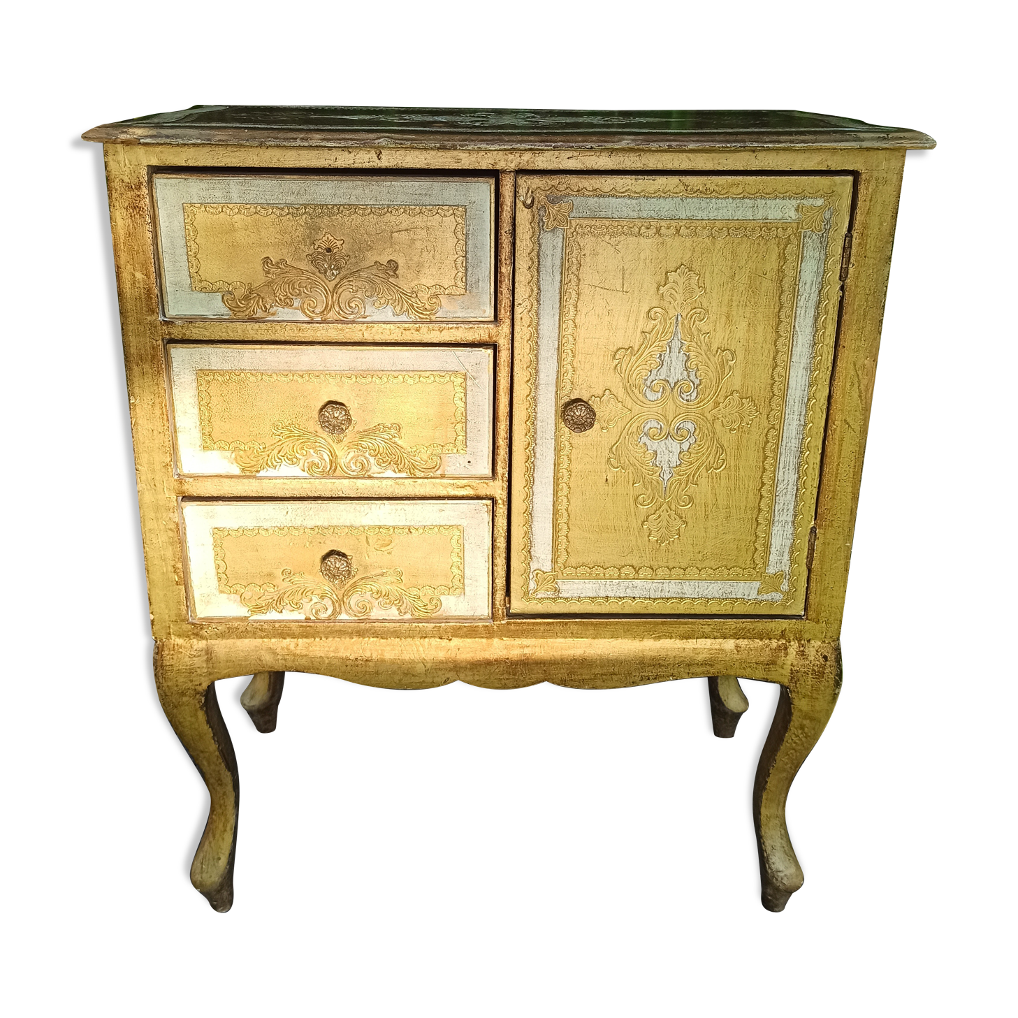 Golden Florentine chest of drawers Hollywood Regency style 60s