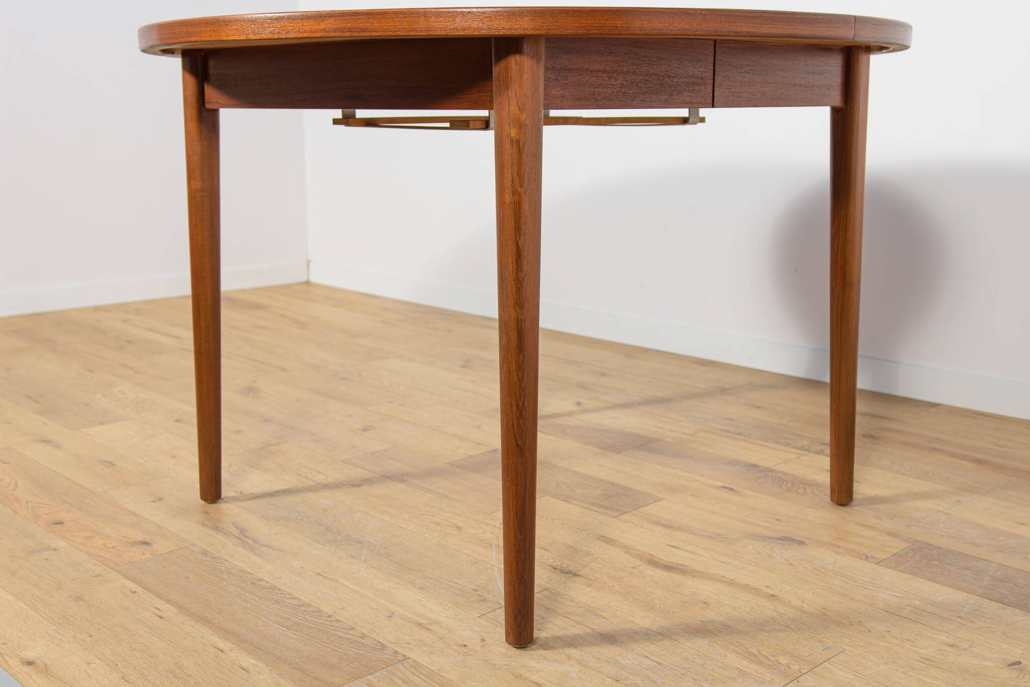 Mid-Century Round Teak Dining Table by Nils Jonsson for Hugo Troeds, Sweden