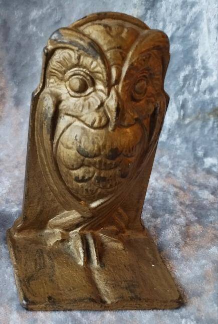 Superb pair of art deco bronze bookends with owl decoration