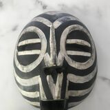 Masque tribal africain Ghana noir et blanc