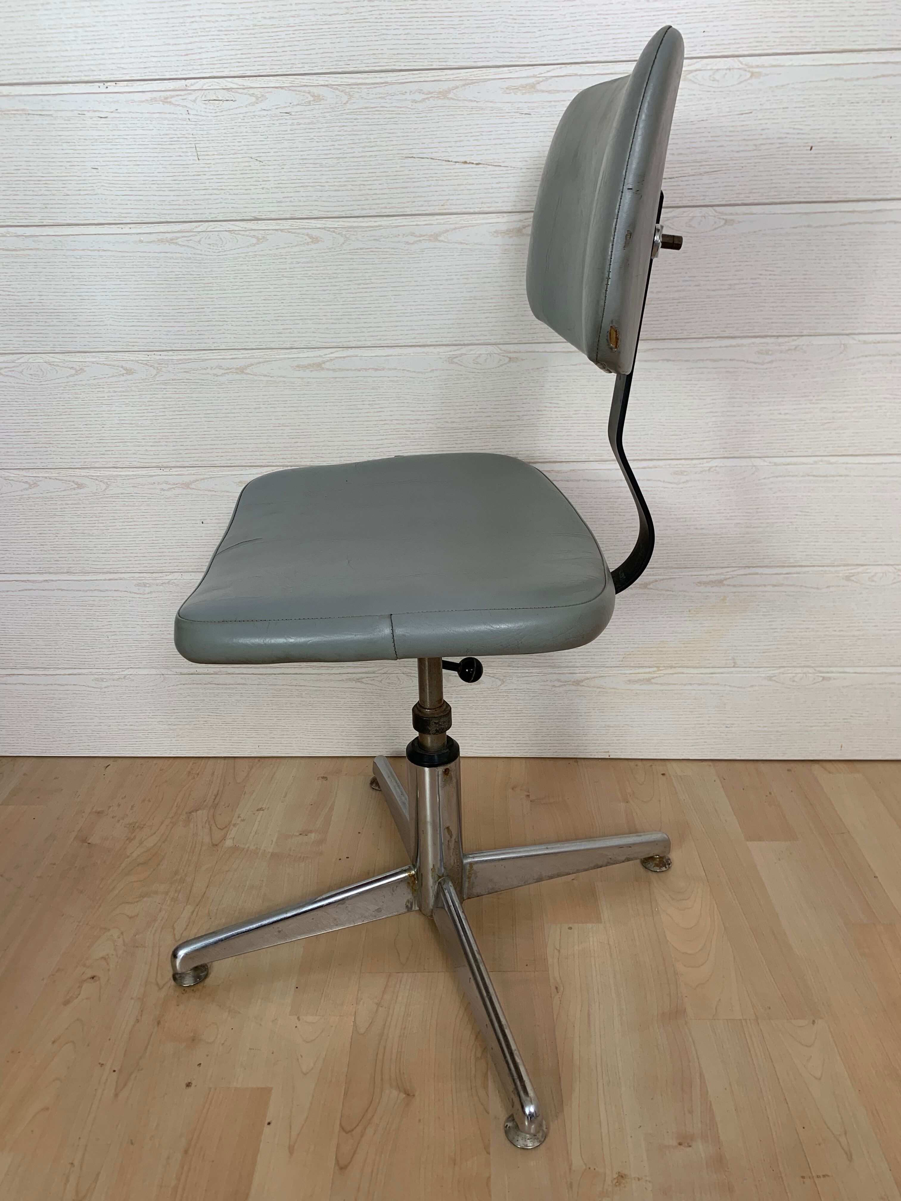 Vintage office chair - 1970