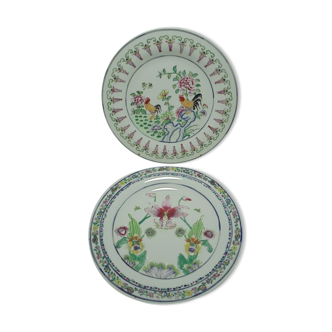 Set of 2 Chinese porcelain plates