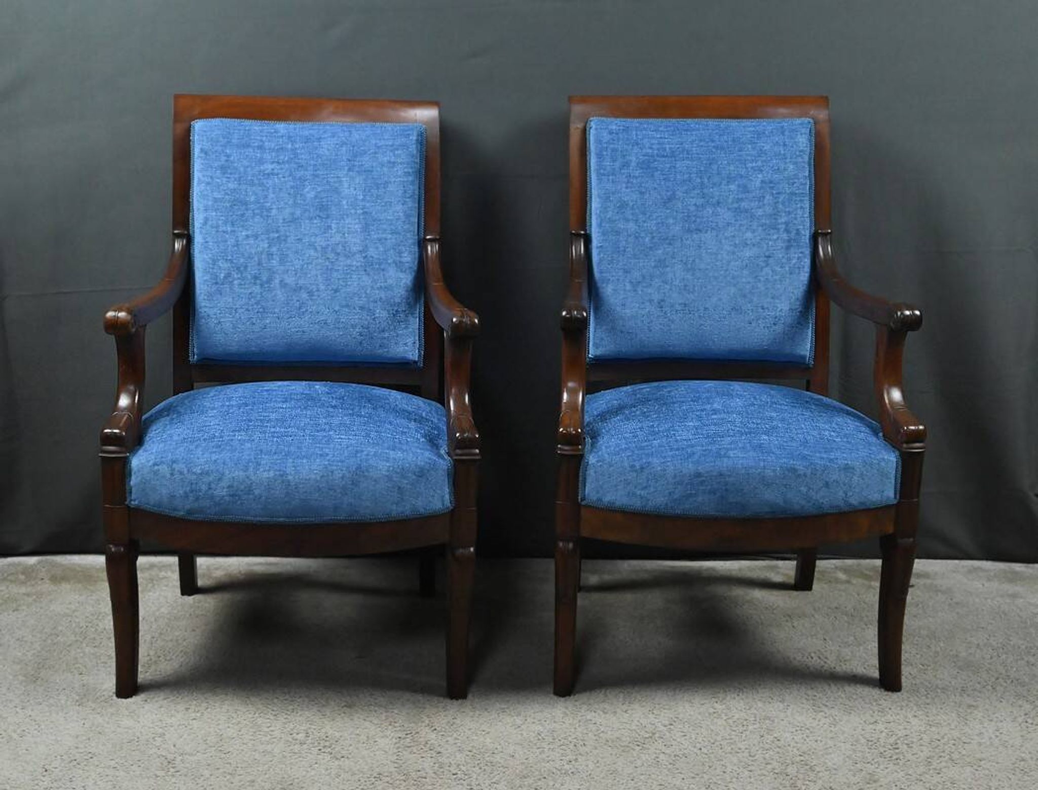 Pair of mahogany armchairs, Restoration period – early 19th century