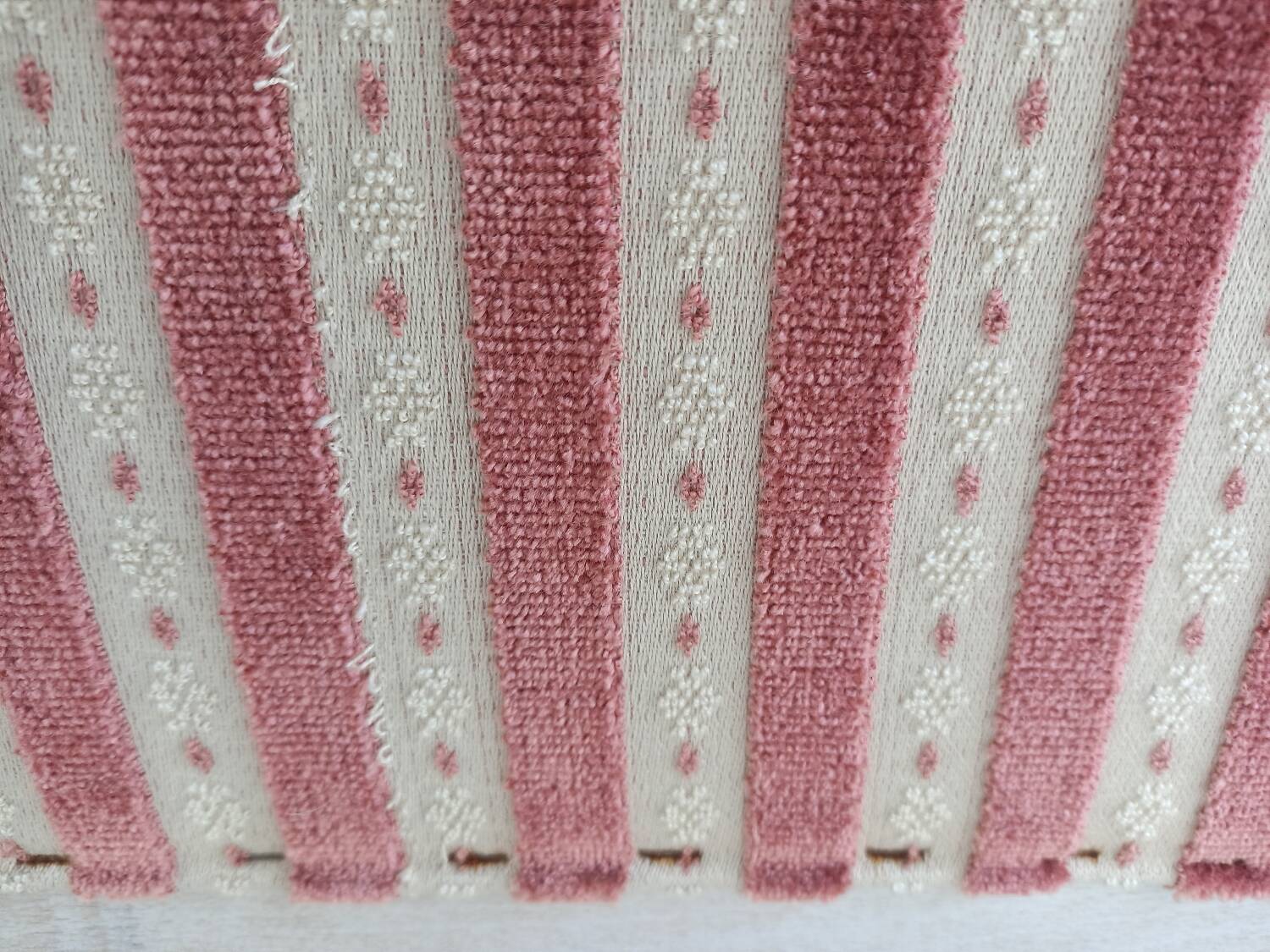 Upholstered bed