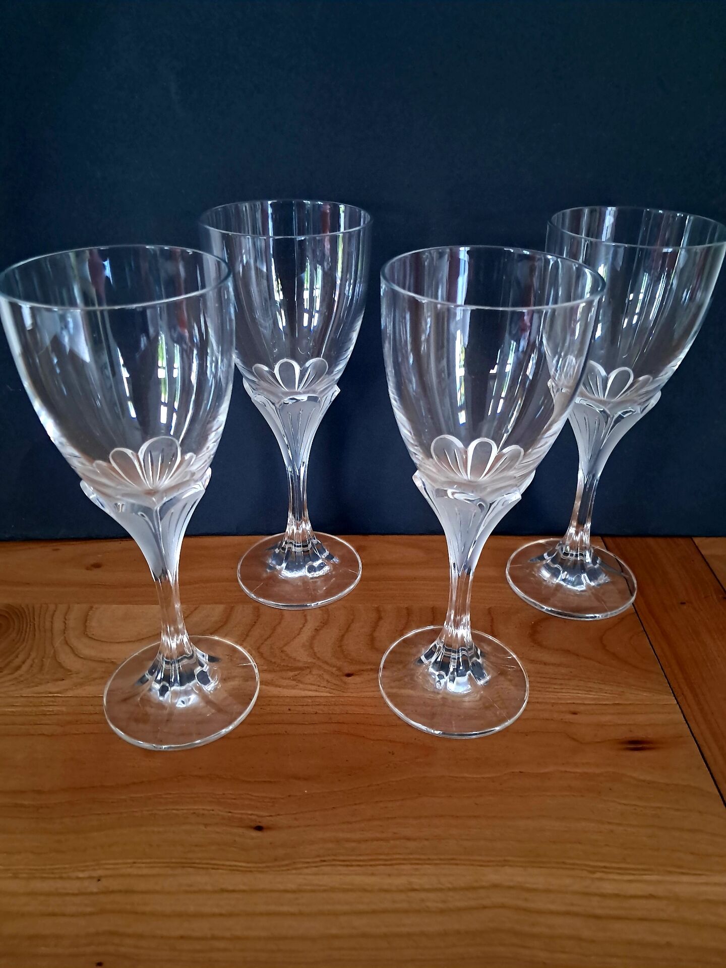 4 verres à vin en cristal d arques Modèle Granville
