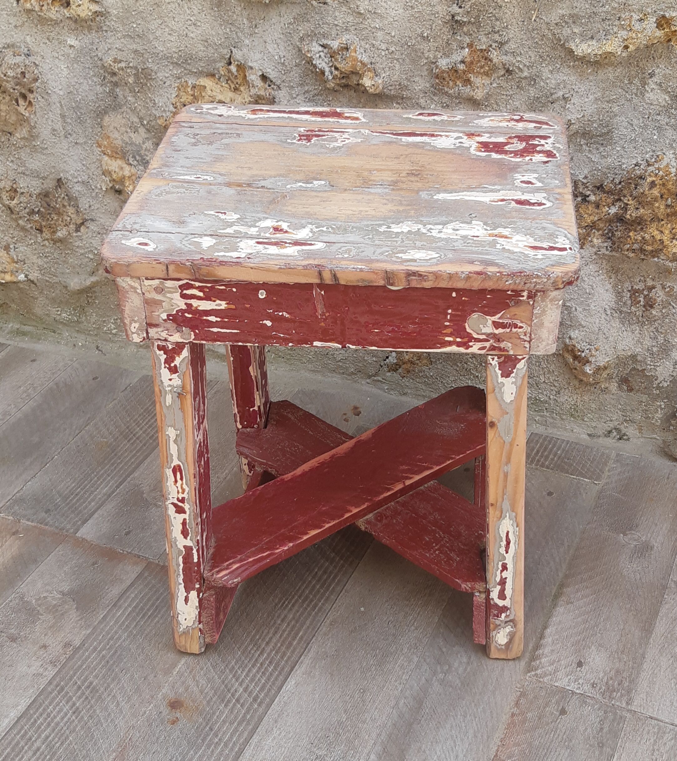 Workshop stool