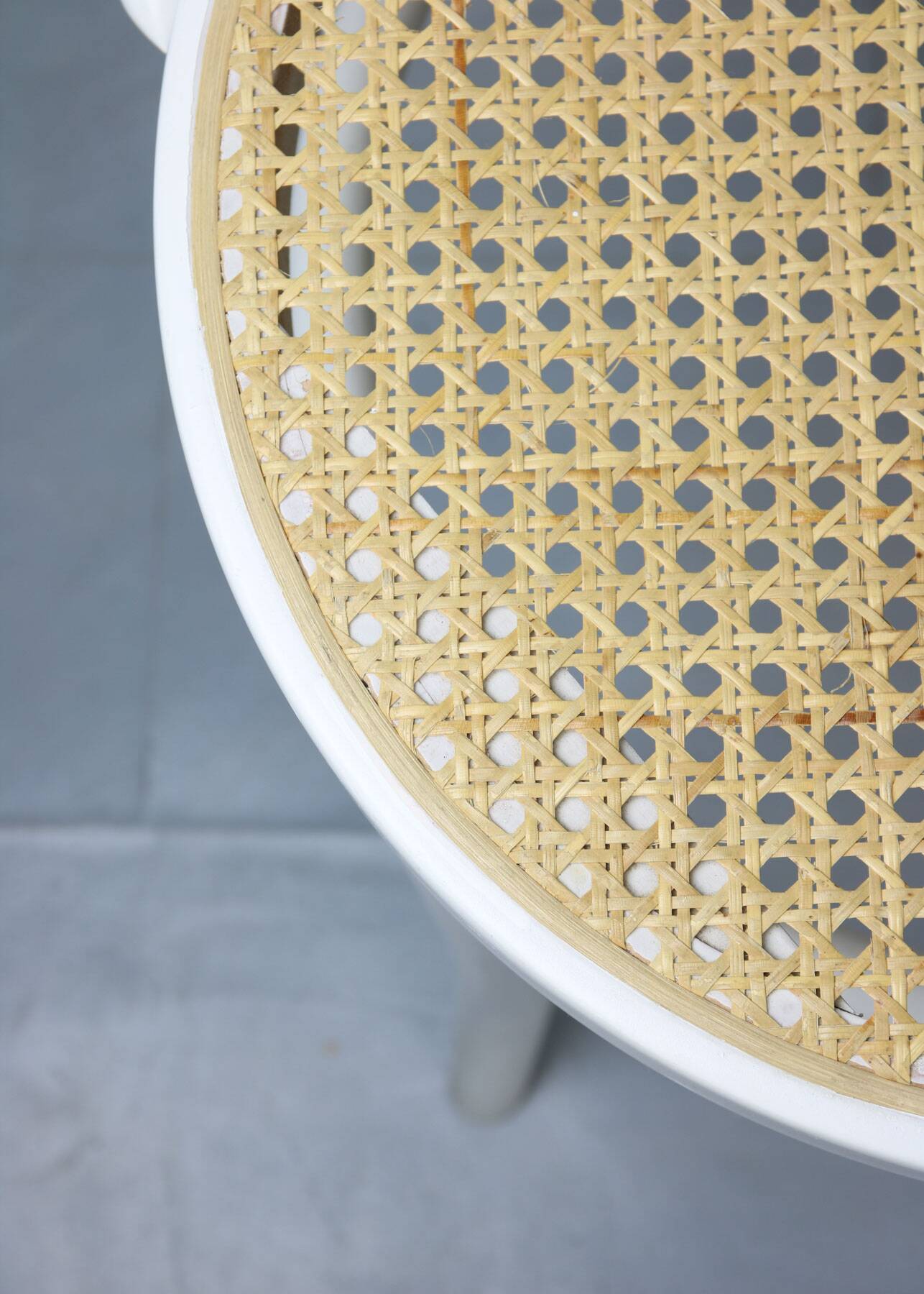 No. 18 White Chairs by Michael Thonet, Set of 4