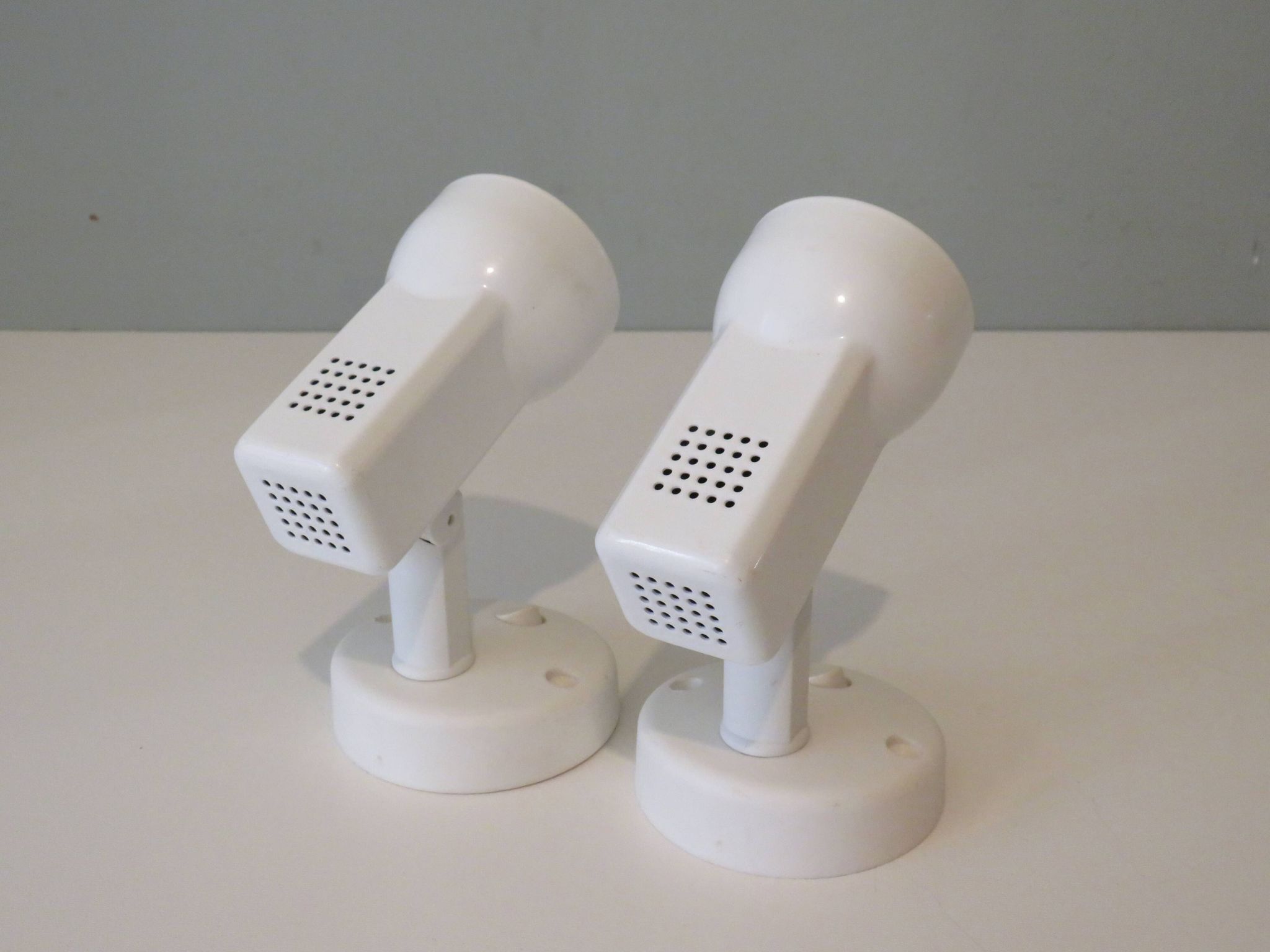 Suite of 2 white lacquered metal wall spotlights Massive edition, Belgium 1970-1980