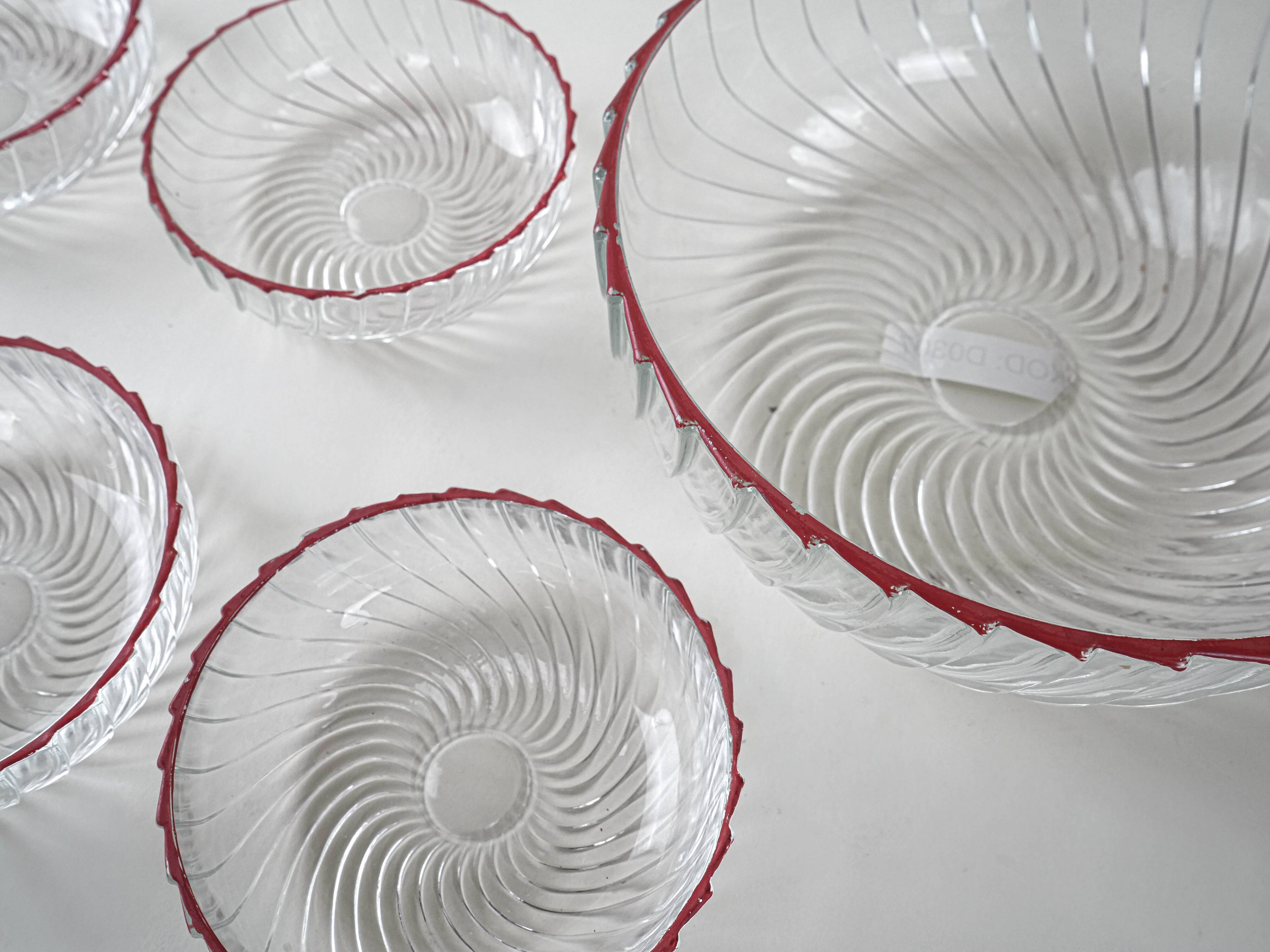 Set of glass salad bowls, Italian design, 1970s, production: Italy
