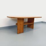 Vintage oval rectangular modernist coffee table in solid pine from the years.
