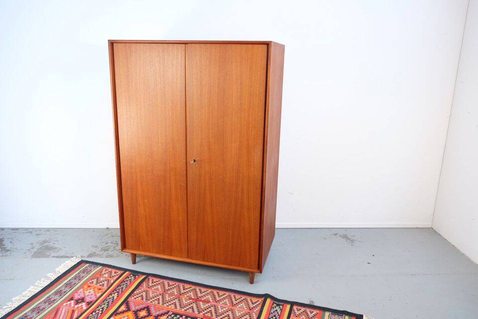 Vintage RT Riestenpatt wardrobe in teak, retro style from the 60s-70s.