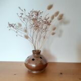 Vase pique fleurs en grès