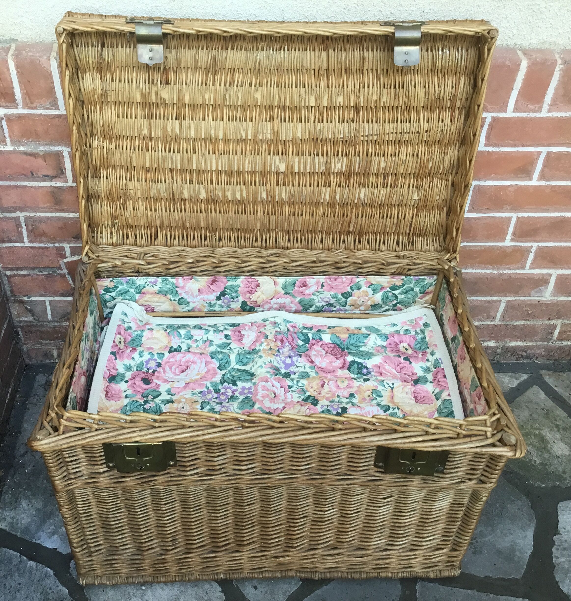 Ancient wicker trunk