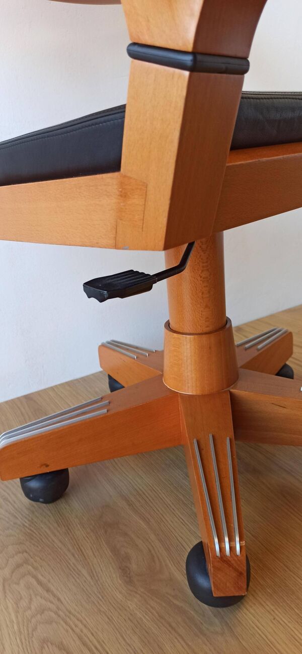 Chaise de bureau Giorgetti 'Spring' par Massimo Scolari, années 1990.