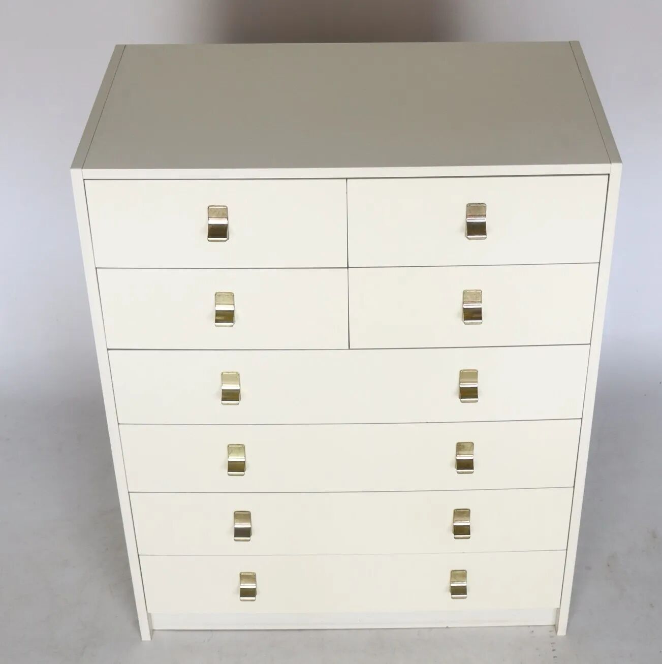 1970s eight-drawer chest of drawers
