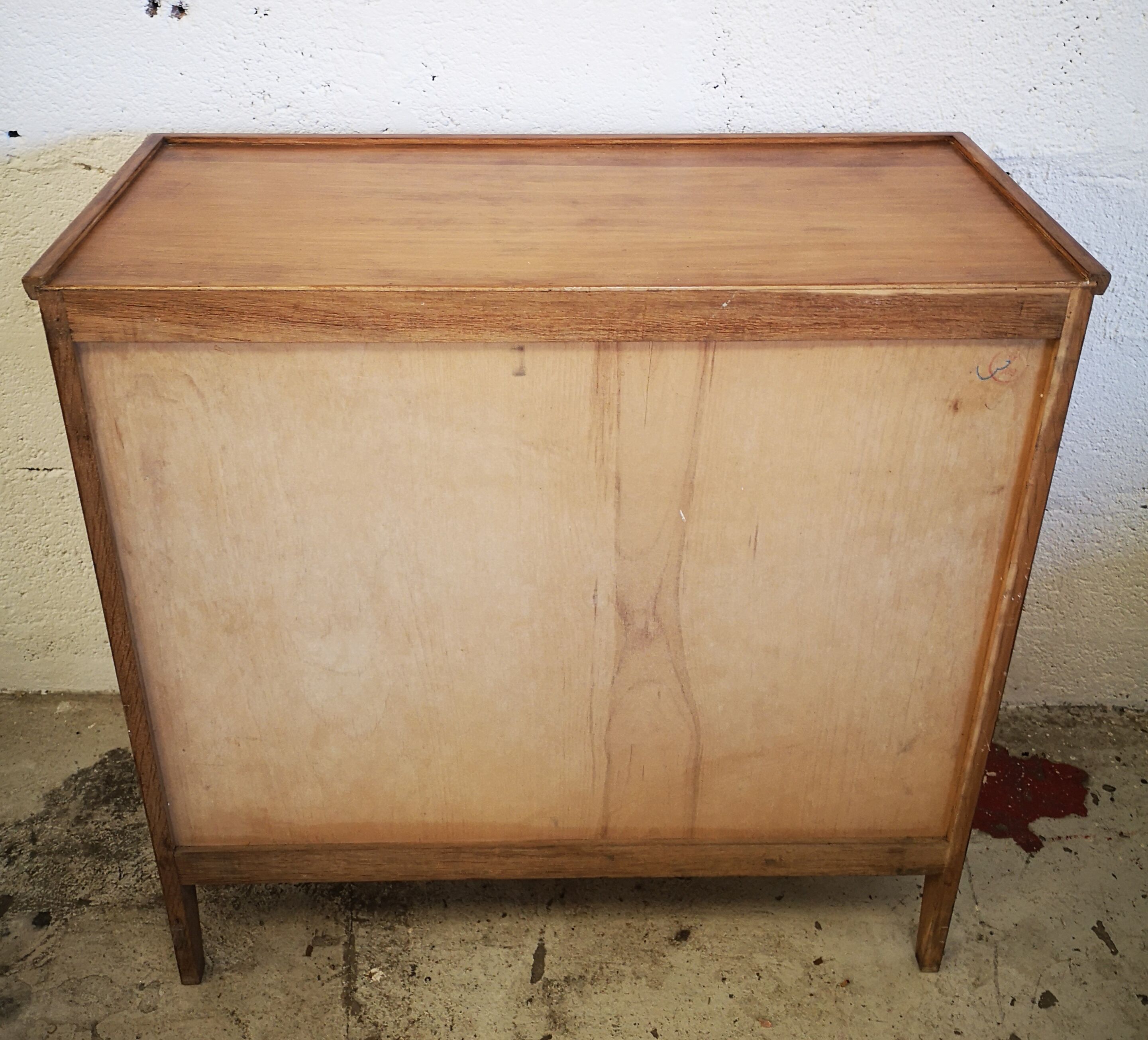 Vintage chest of drawers