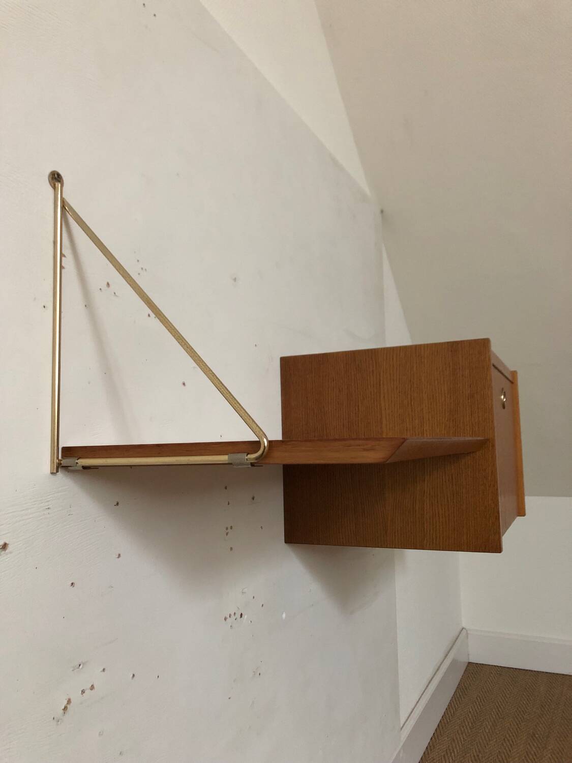 Wall console