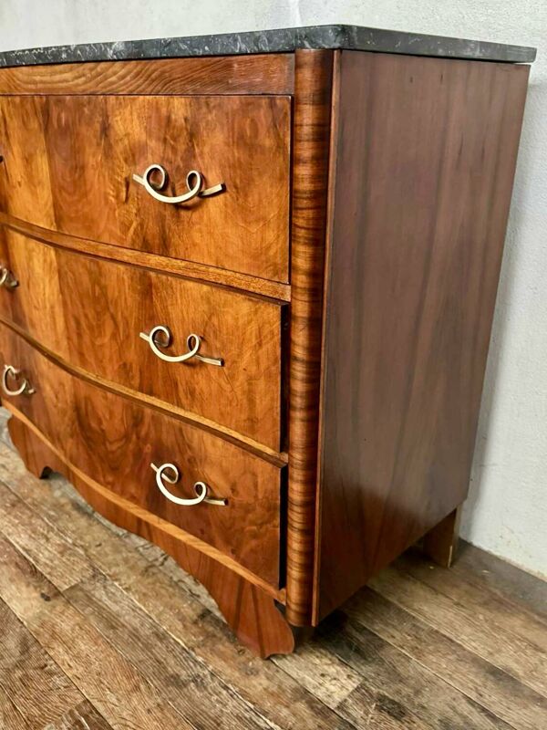 Commode galbée Art Déco en noyer
