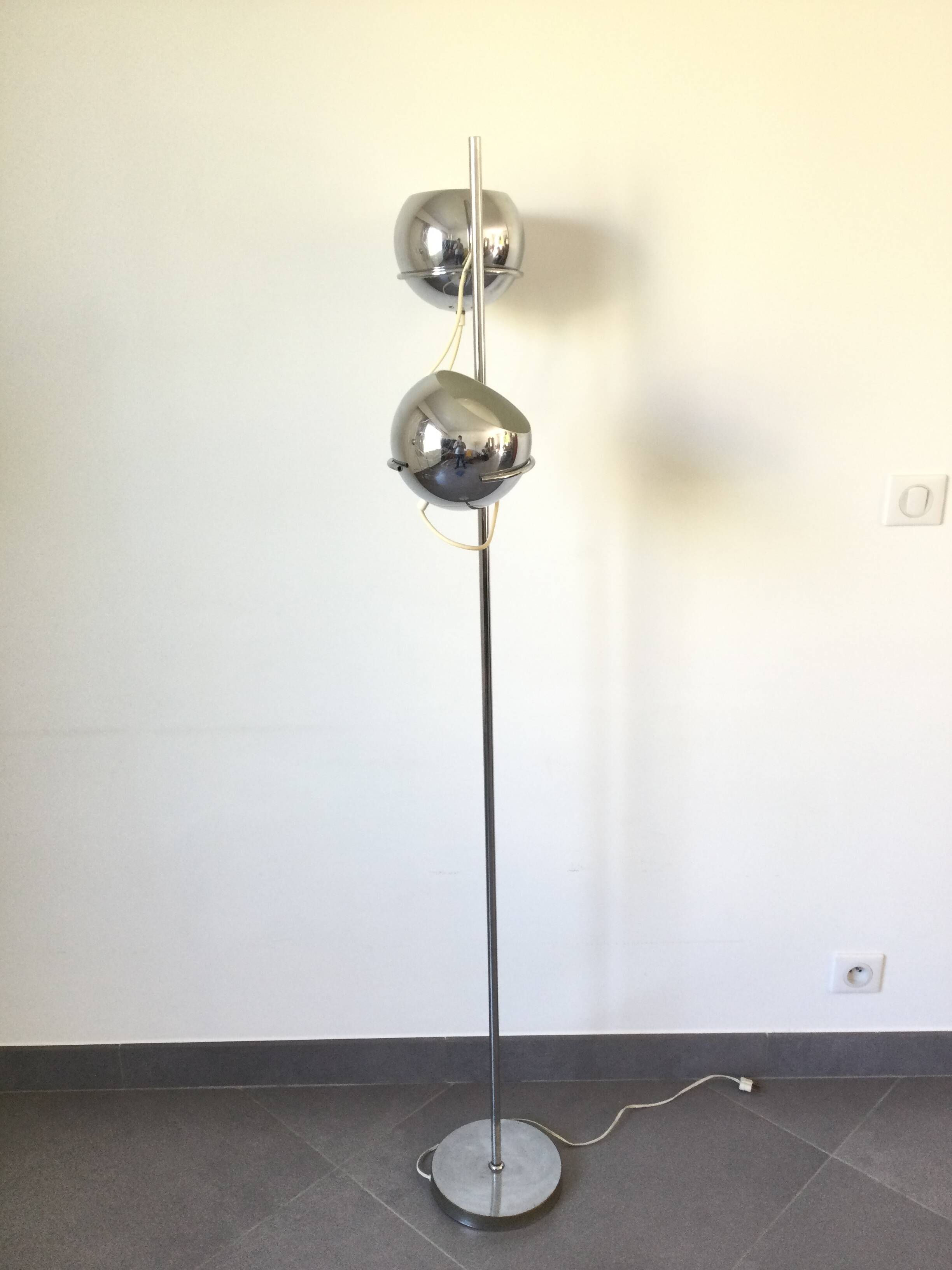 Lampadaire en métal chromé eyeball