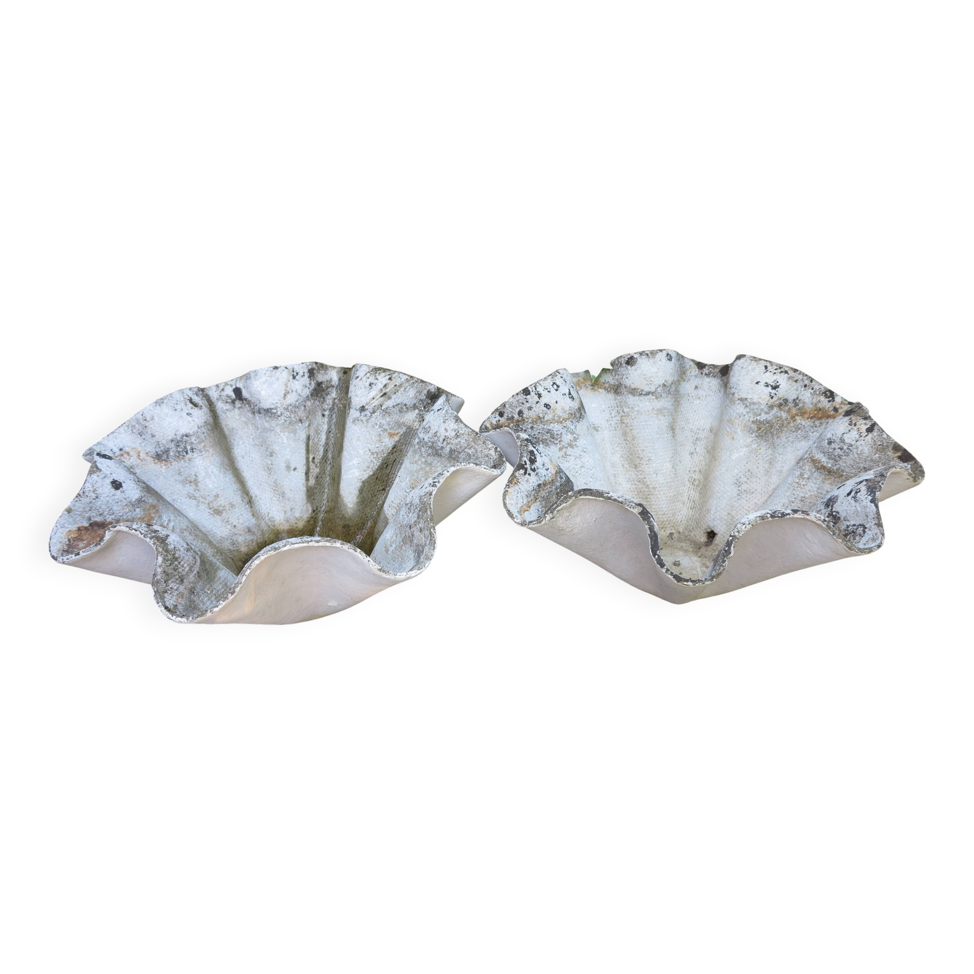 pair of handkerchief-shaped fiber cement basins from the 60s