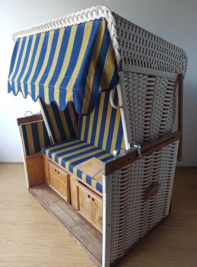 Beach and garden basket tcm 80s.