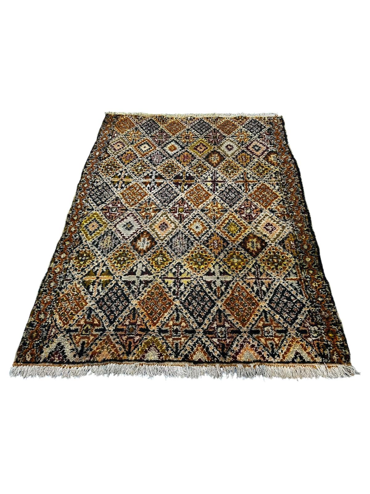 Handmade Berber rug 240cm x 180cm