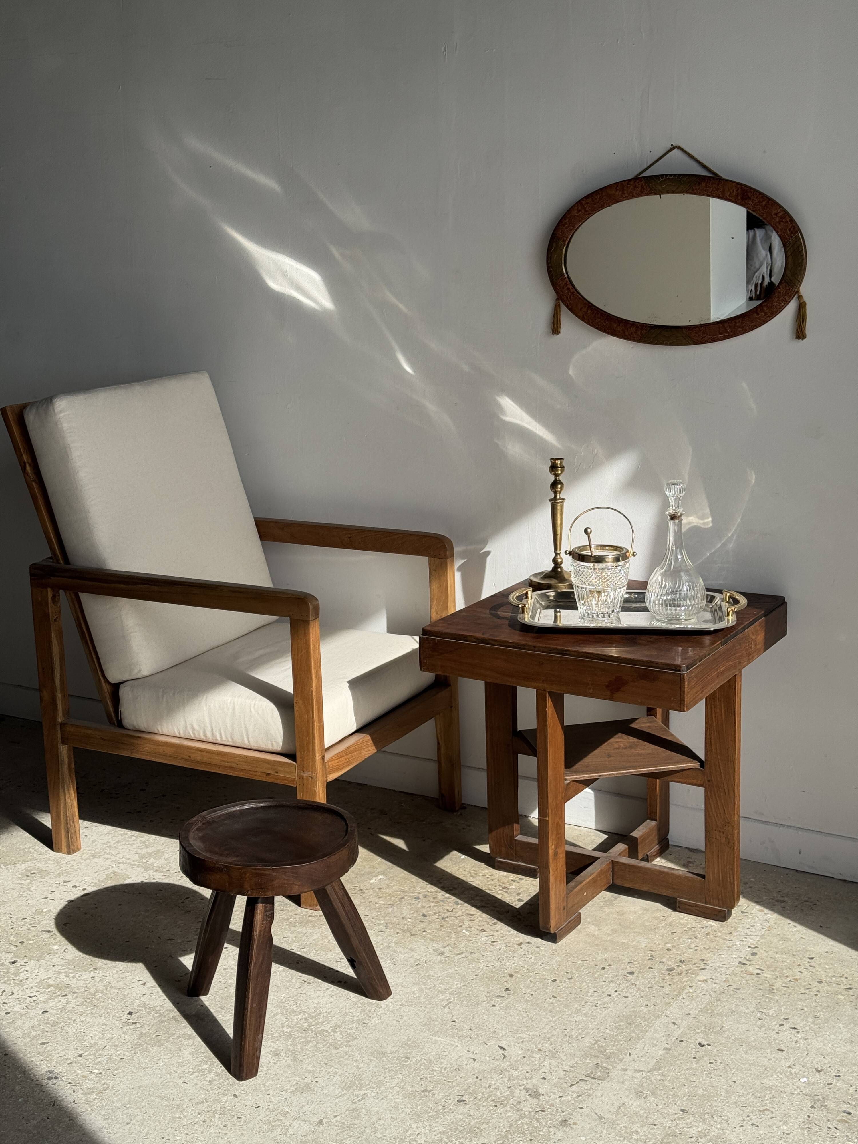 Small oval Art Deco mirror in brown and gold 33x54.