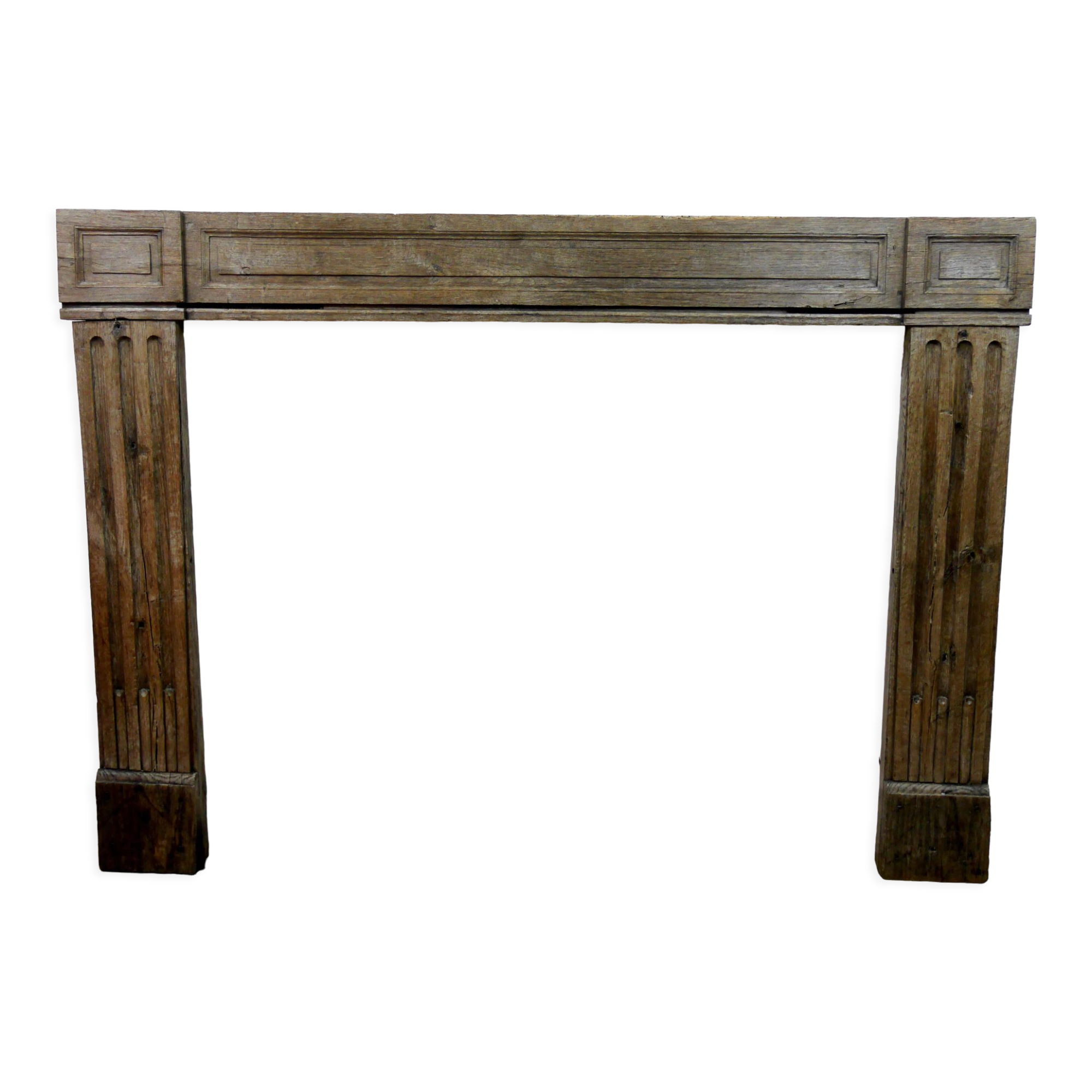 Old facade chene wood fireplace