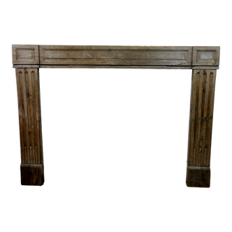 Old facade chene wood fireplace