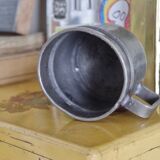 Ancienne tasse en étain