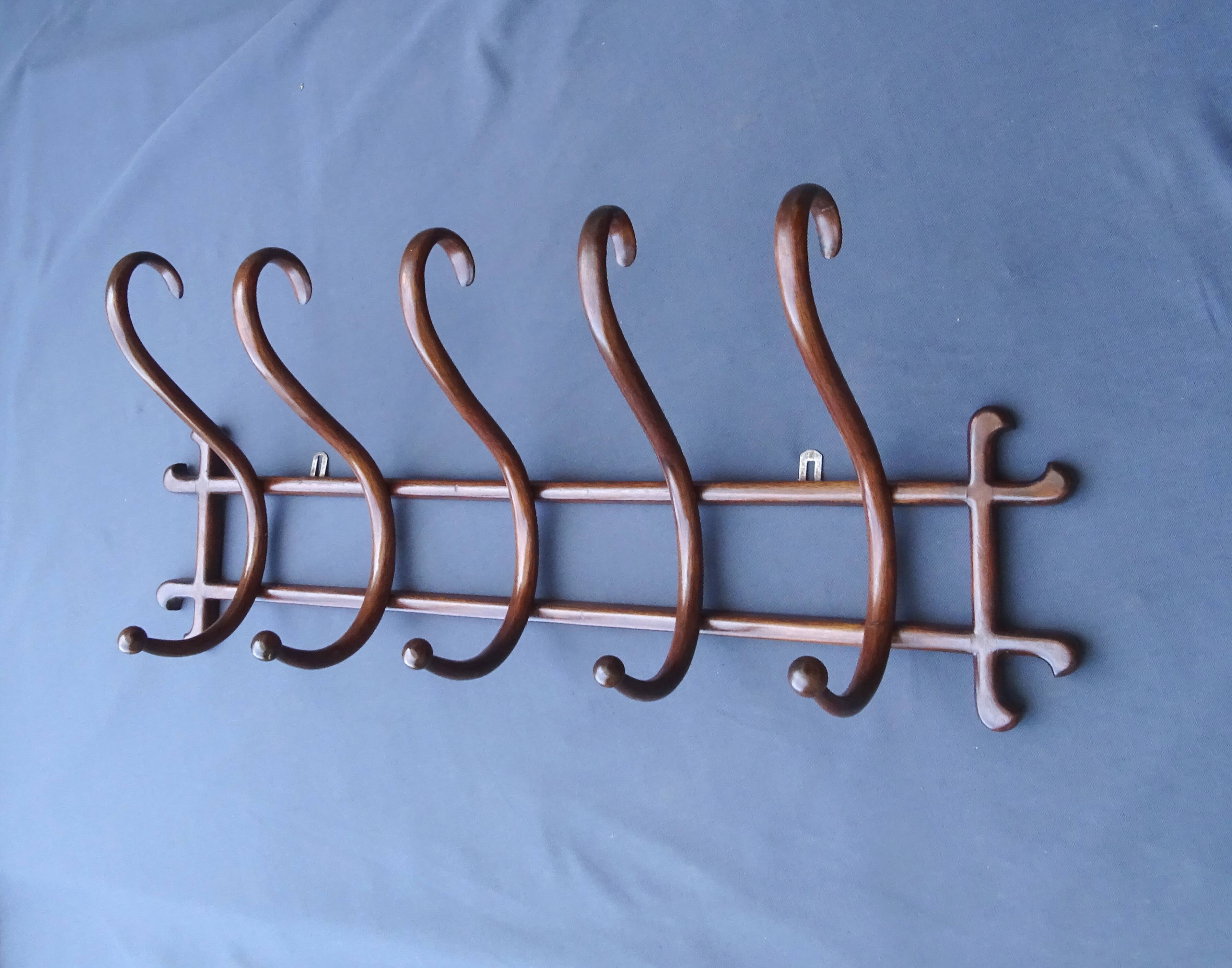 Wall-mounted coat rack by Thonet, 1890, 5 hooks, "Oak" style