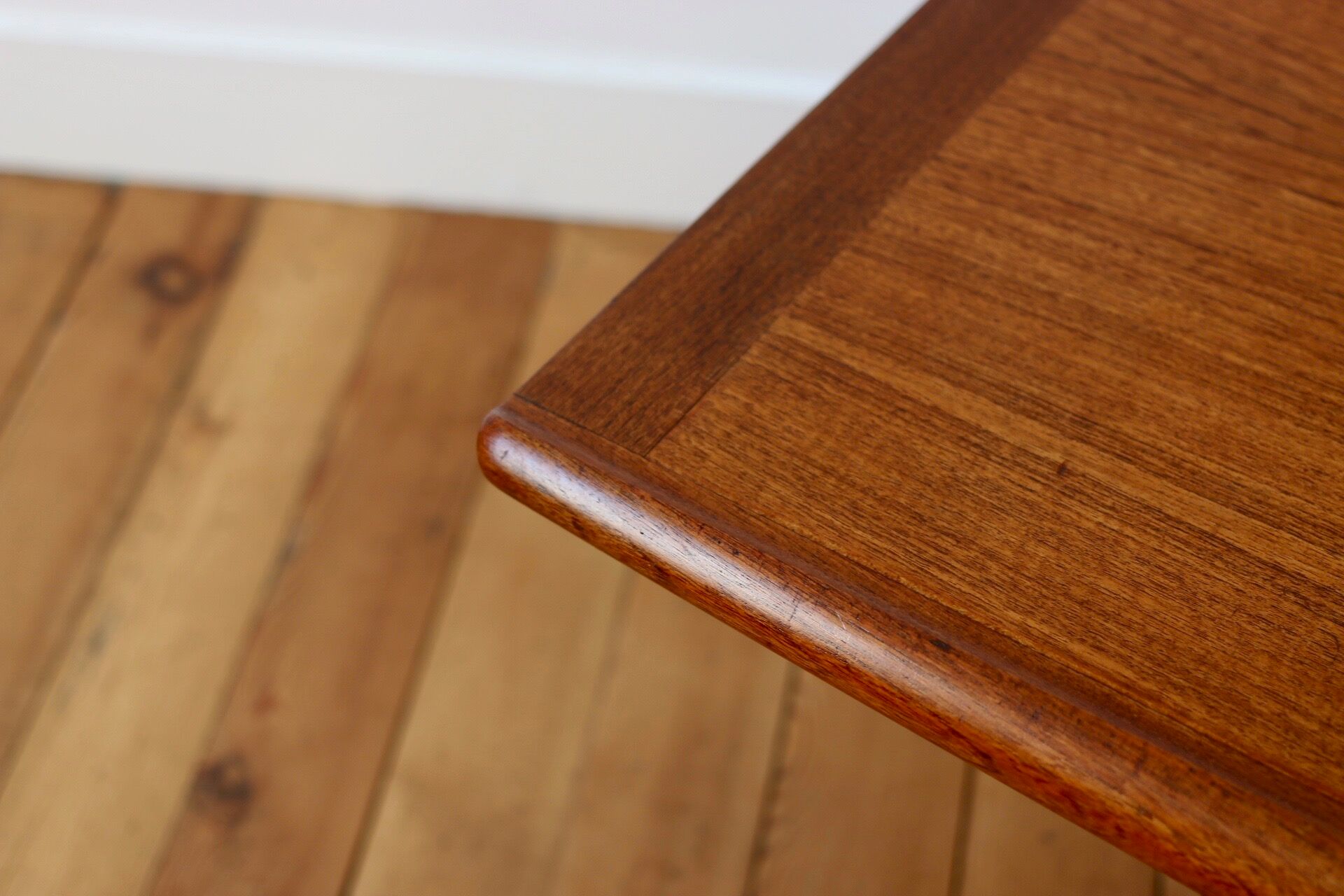 Scandinavian teak coffee table Grete Jalk 60