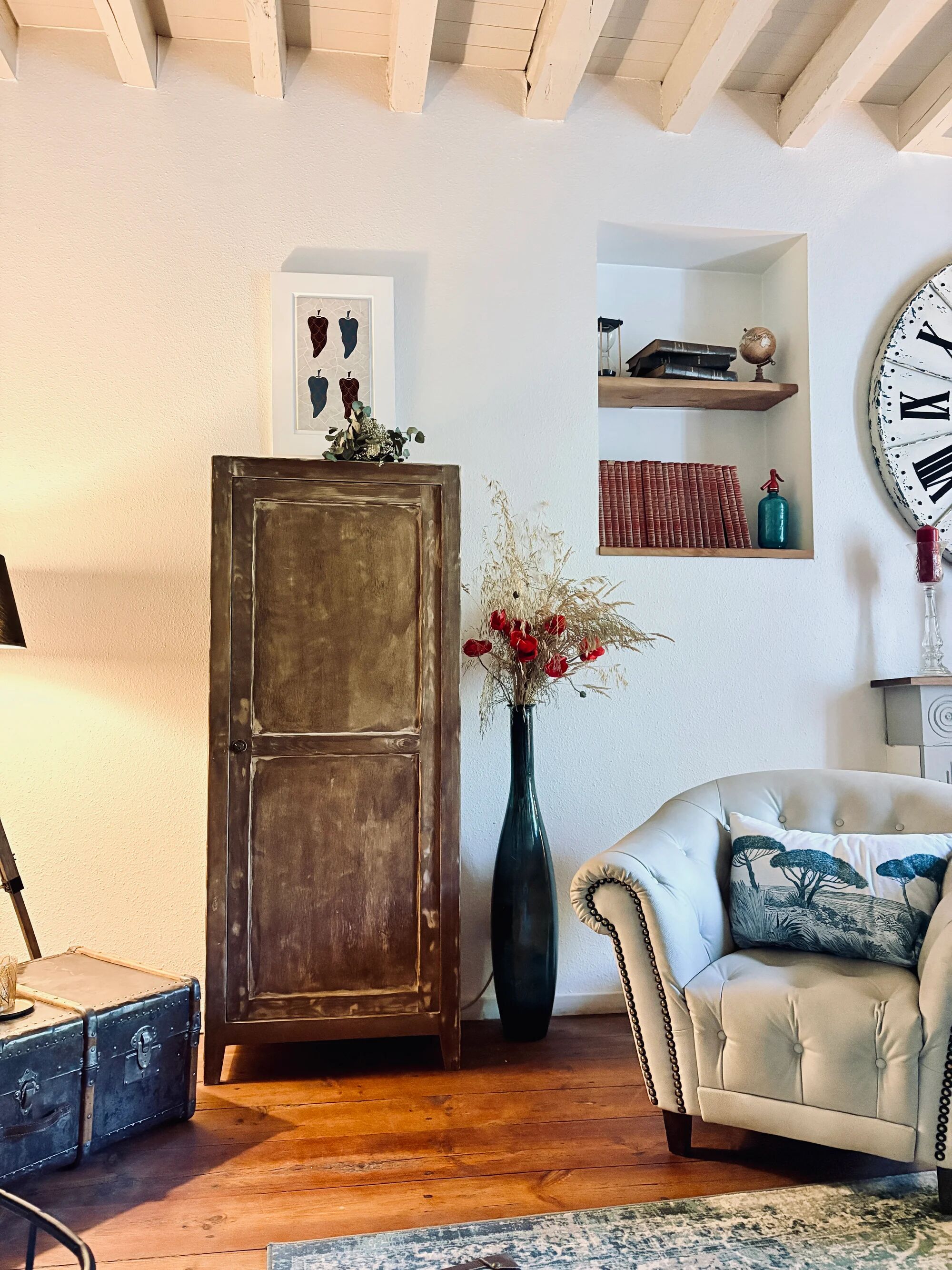 Renovated Parisian wardrobe - White