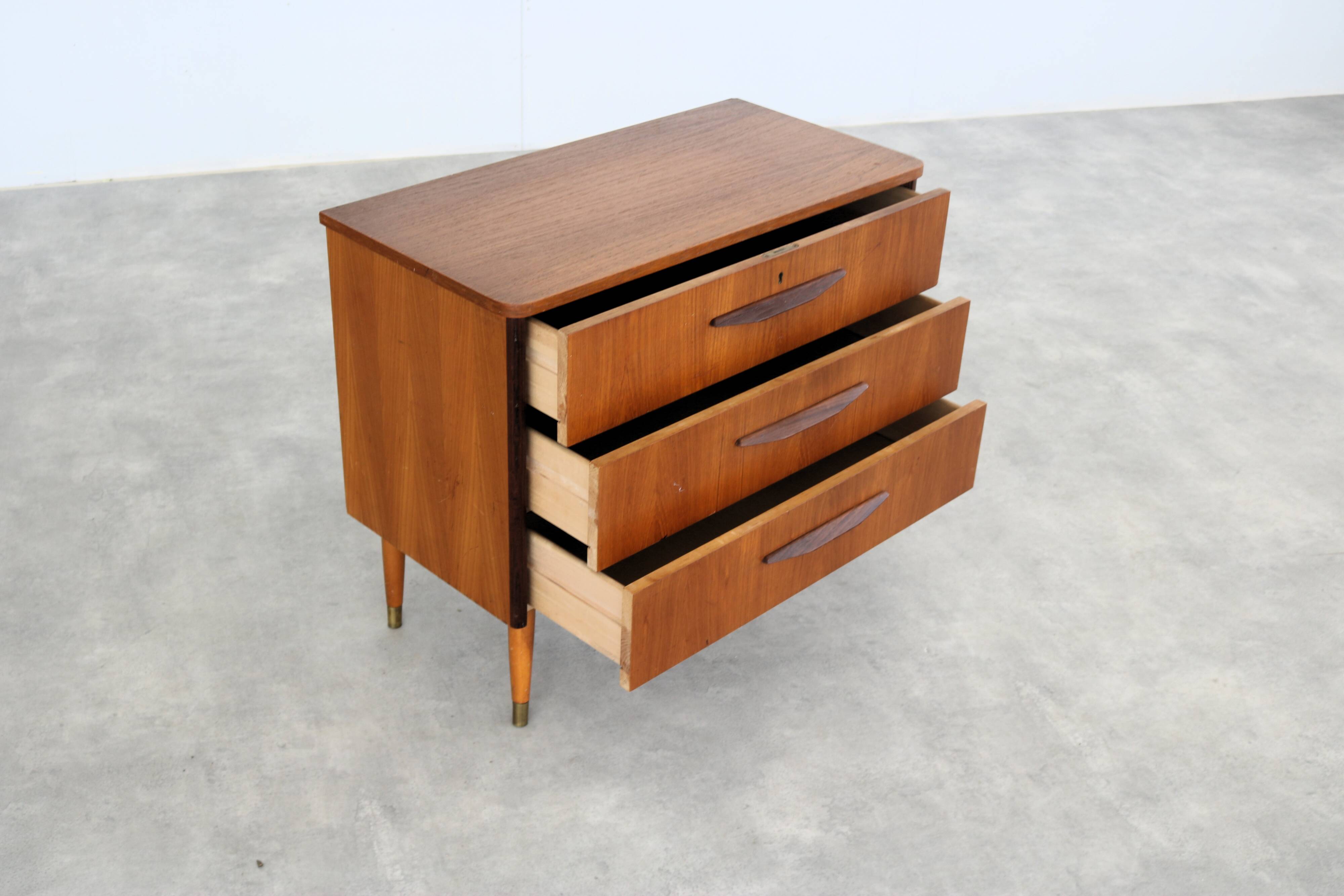 commode vintage | armoire | années 1960 | suédoise