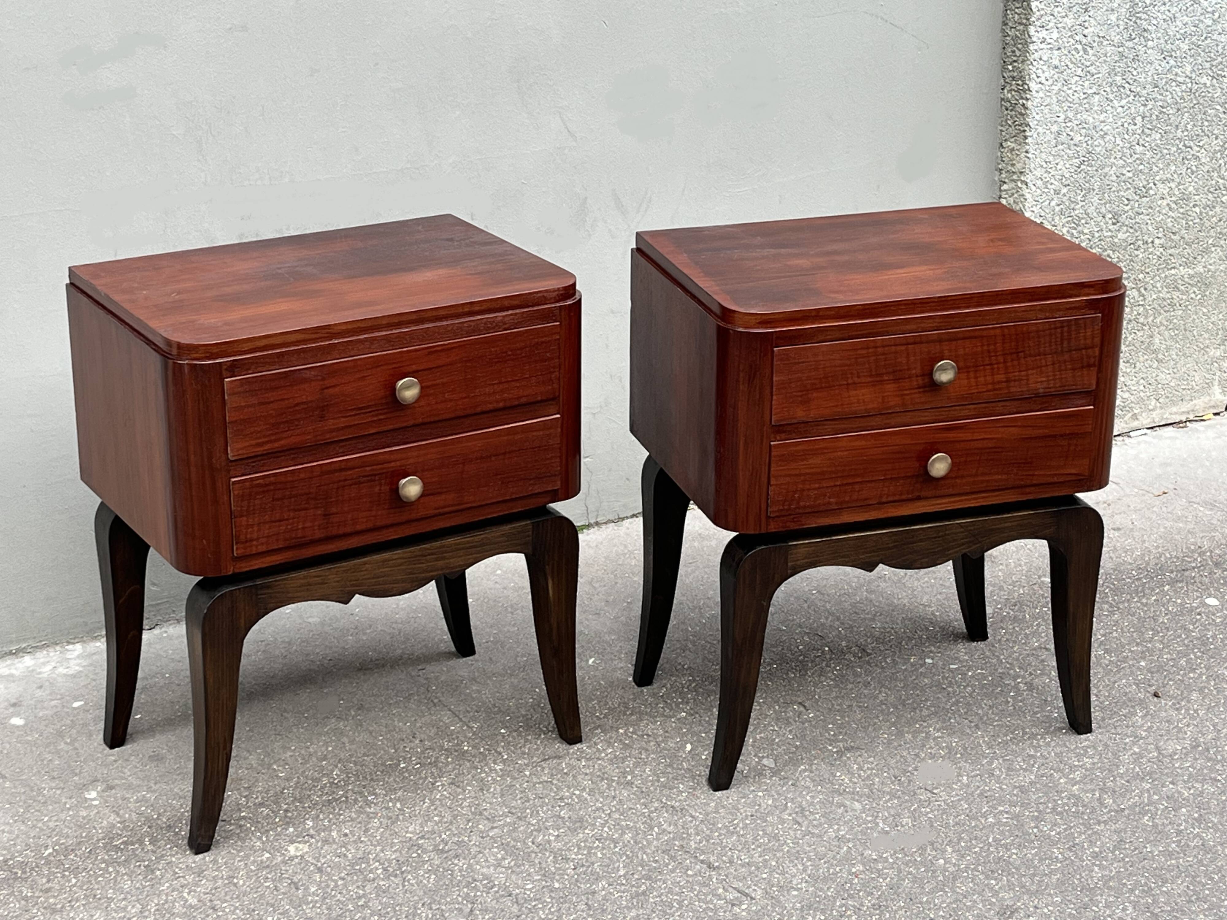 Pair of 1930s Art Deco bedside tables in rosewood.