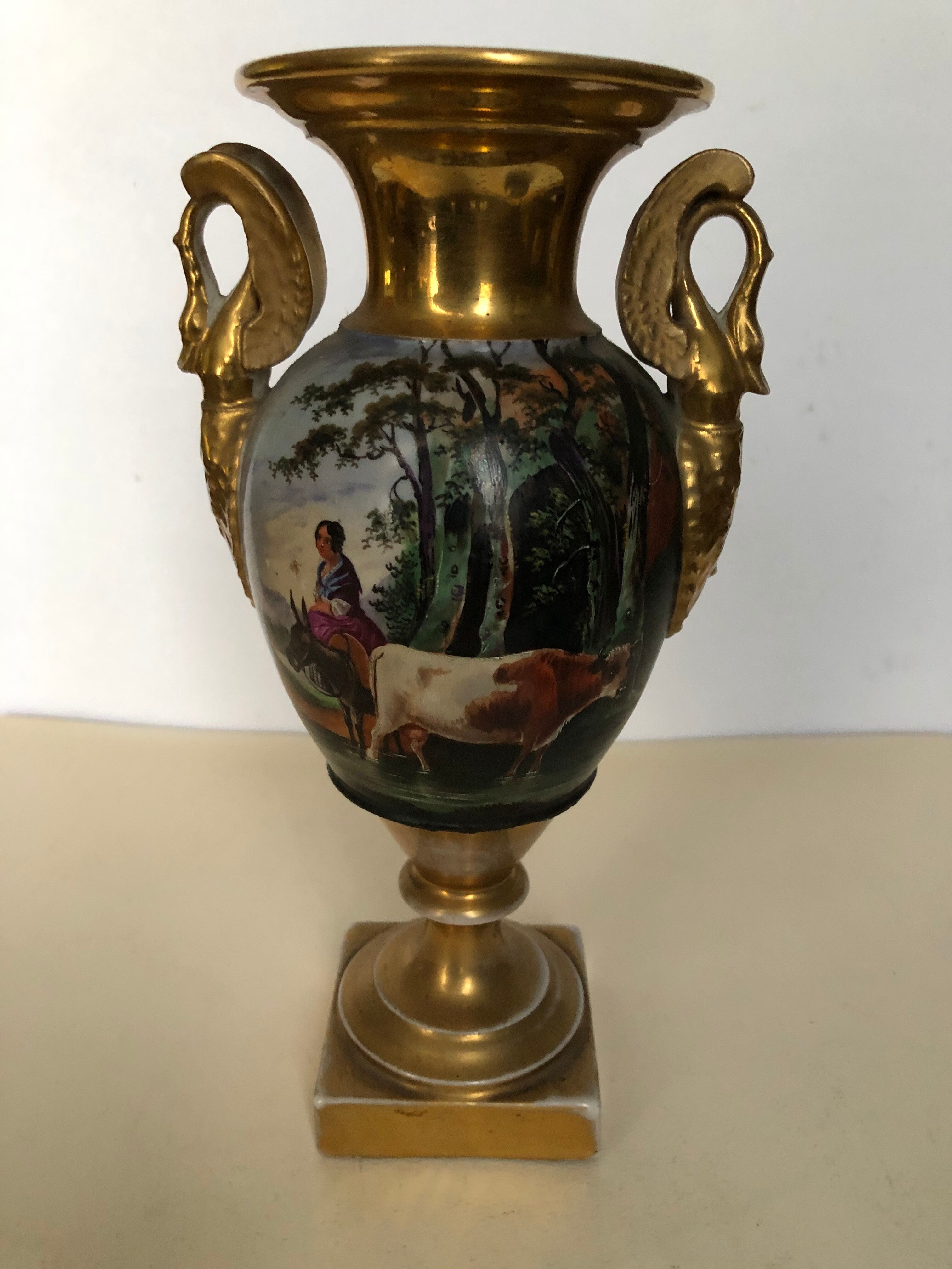 Porcelain vase from Paris Empire era