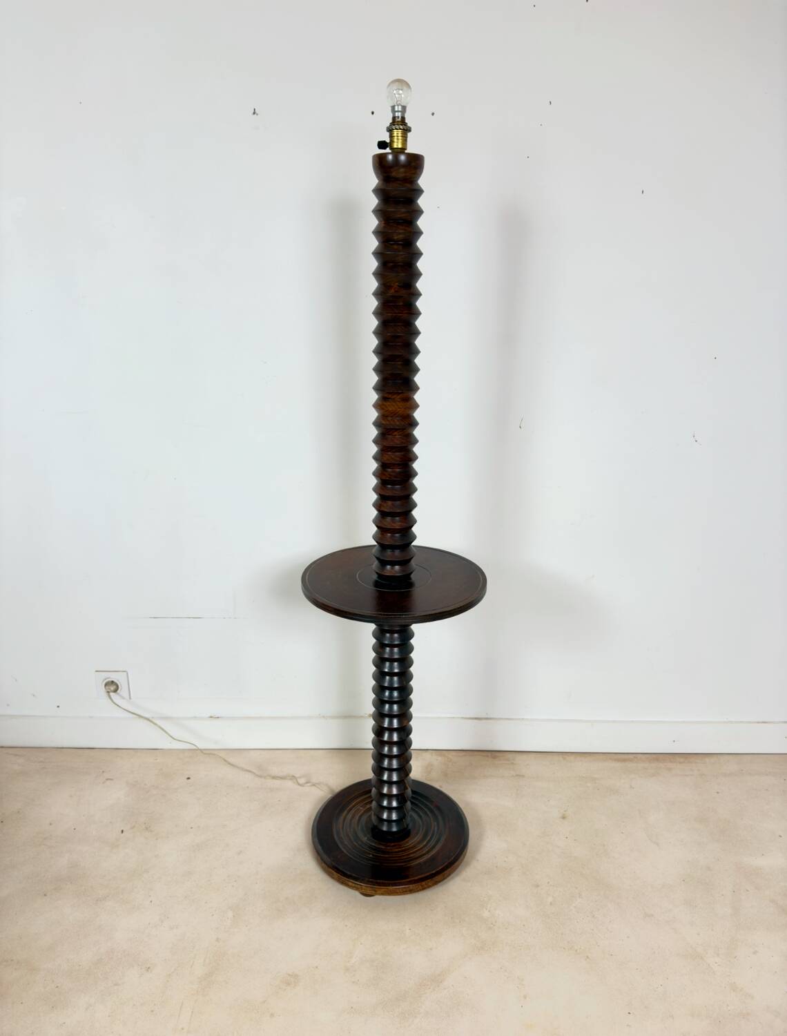 Lampadaire dans le goût de Charles Dudouyt