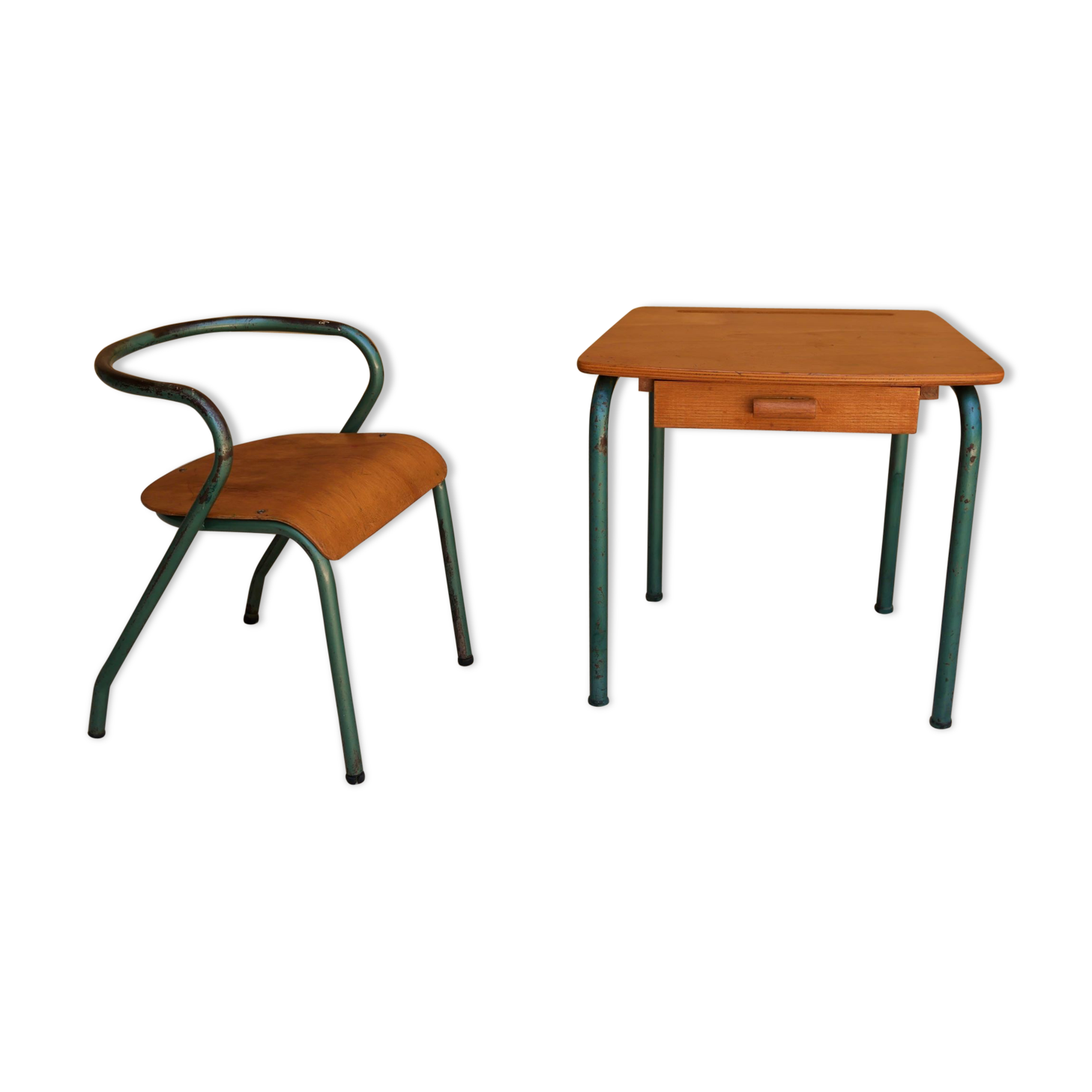 Bureau et chaise enfant par Jacques Hitier pour les éditions Mullca