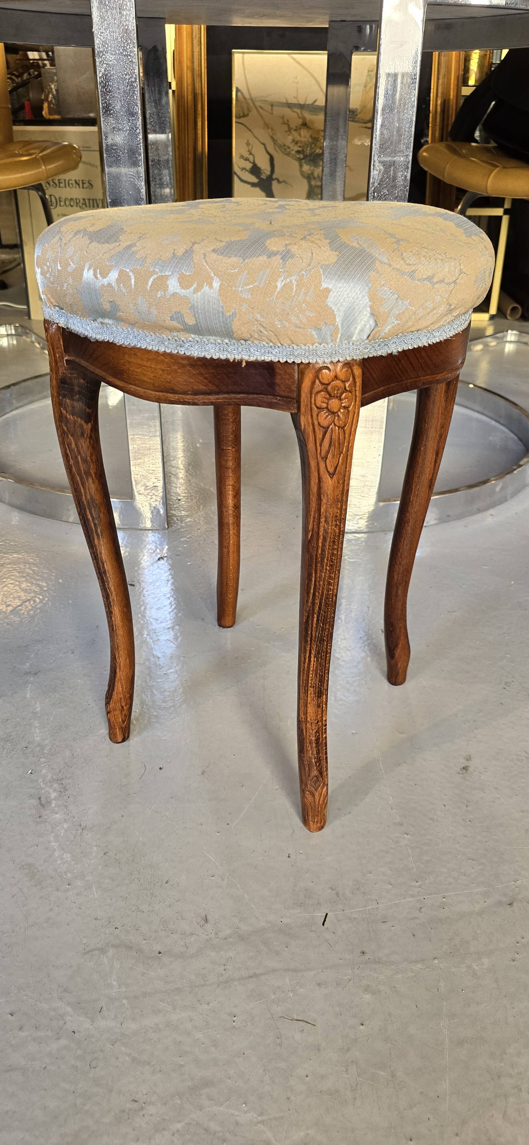Louis XV style stool in cherry wood and tapestry