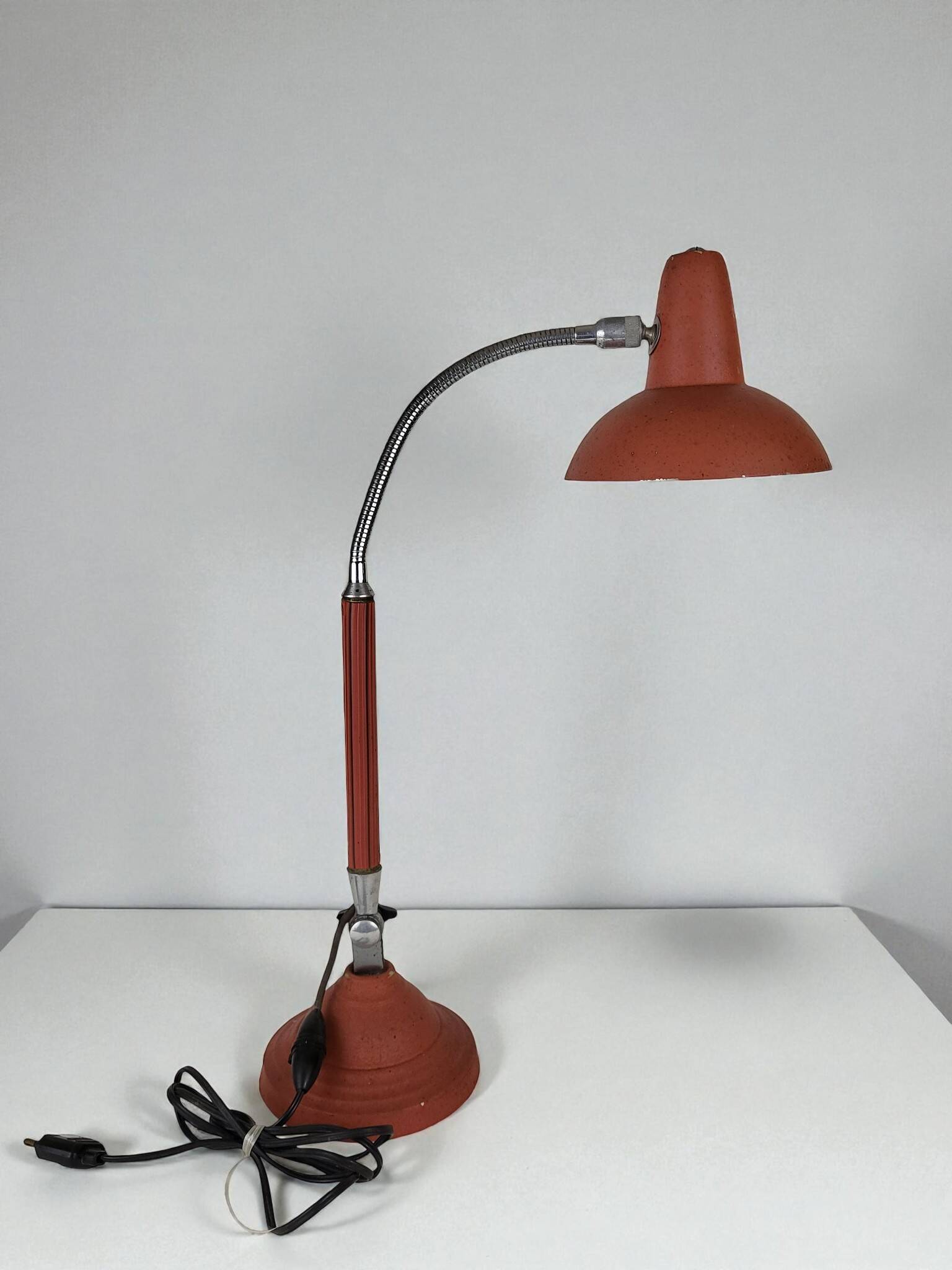 Flexible industrial lamp 1950