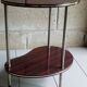 Table d'appoint forme haricot tripode en formica