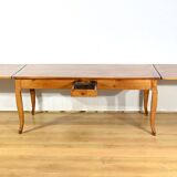 Table régionale en merisier, style Louis XV, milieu XIXème