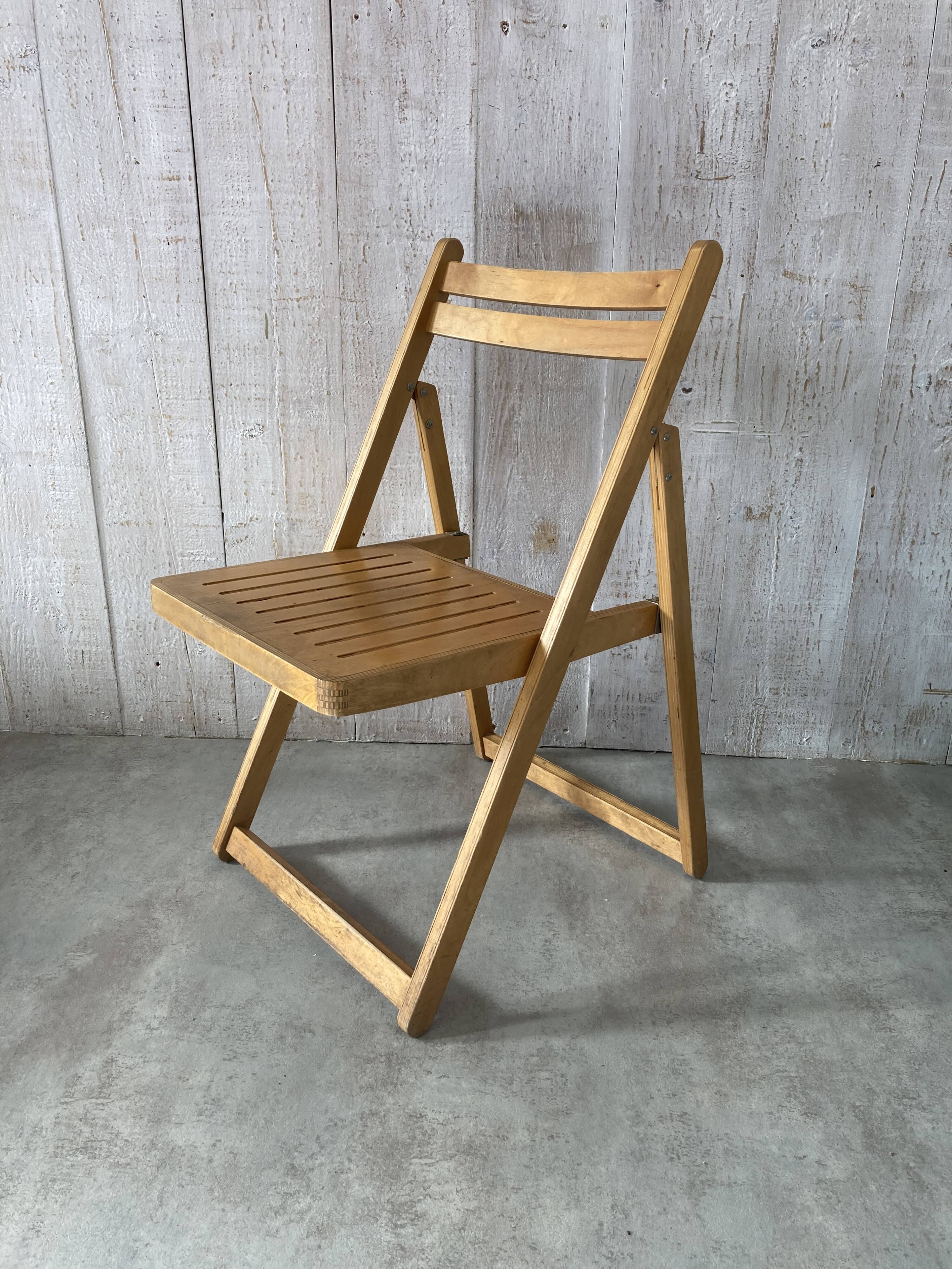 Vintage folding chair