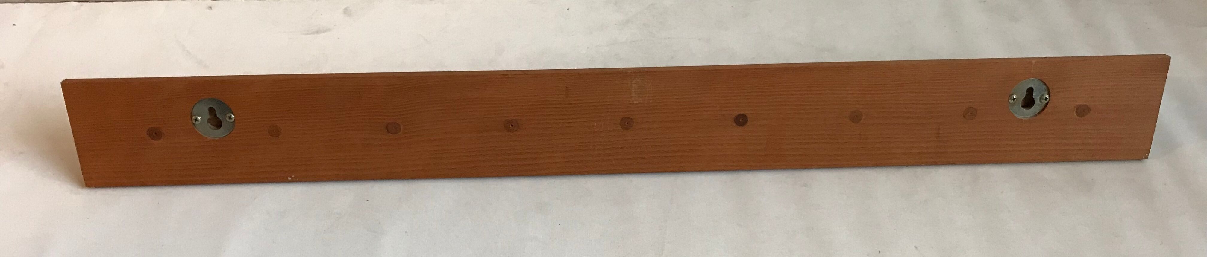 Coat rack in wood