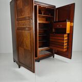 Belle garde-robe pour homme Art déco anglais des années 1920 Compactom Ltd