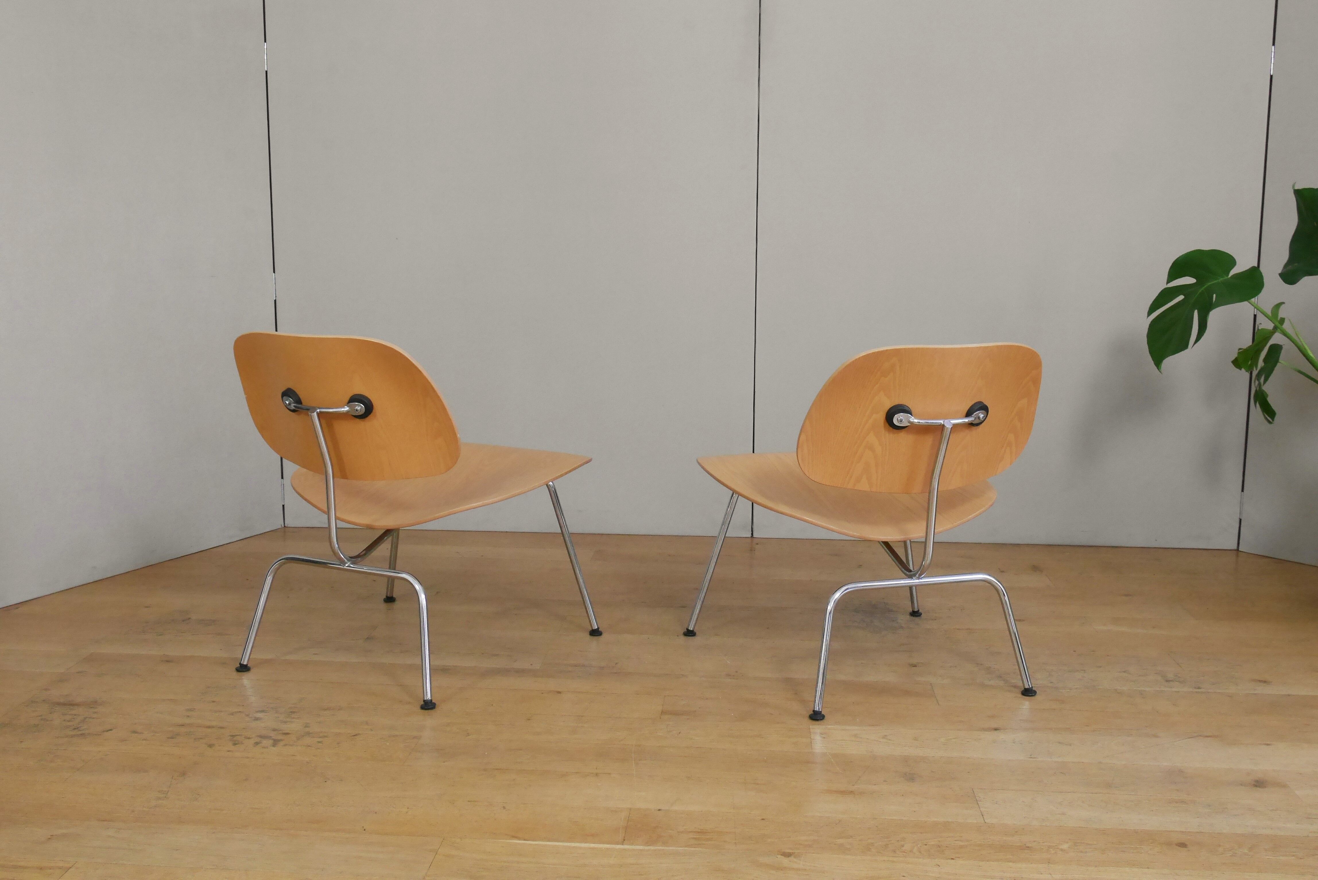 Pair of LCM chairs by Charles & Ray Eames, vitra edition