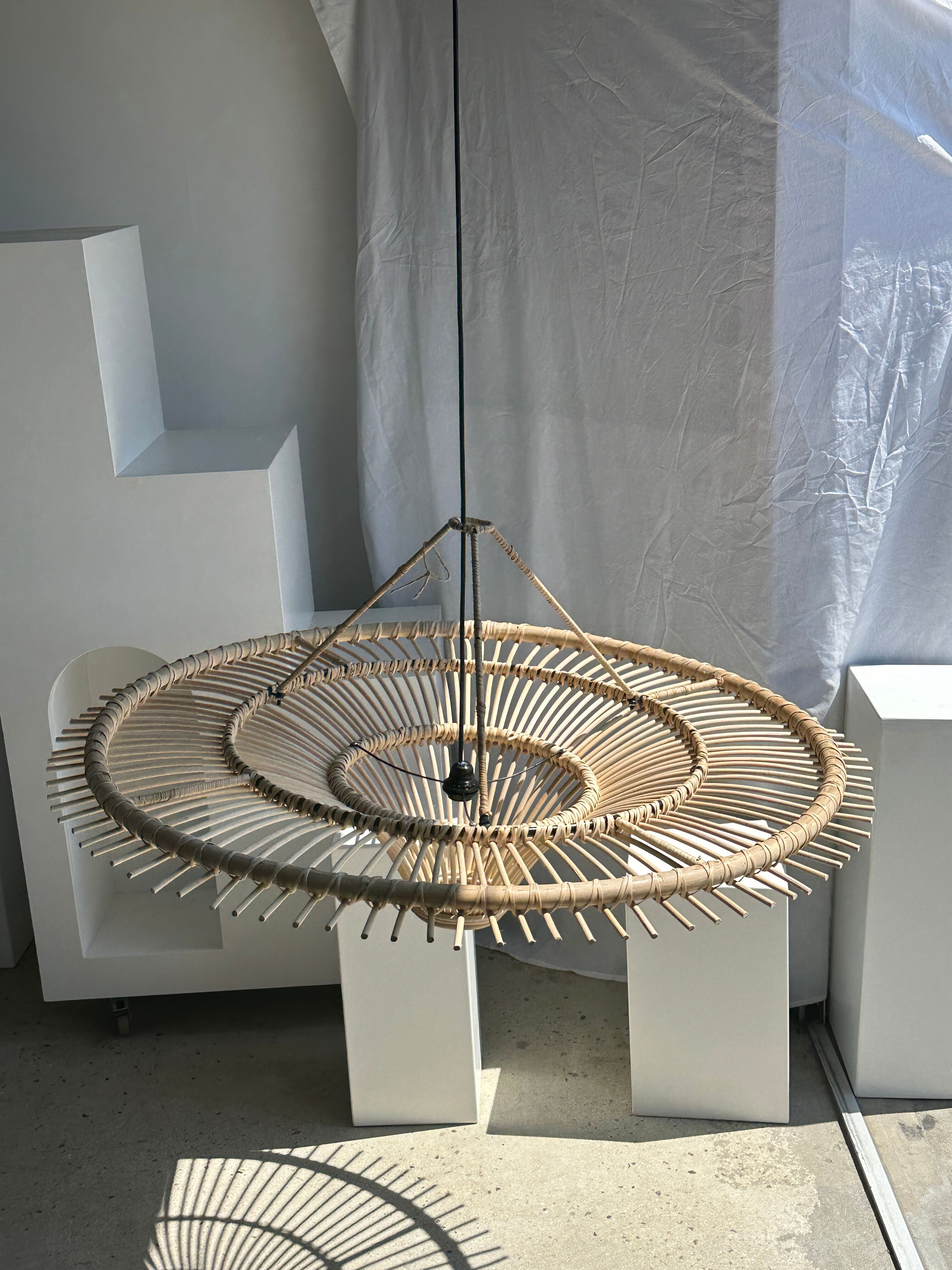 Suspension rattan saucer iron frame D:120 H:60